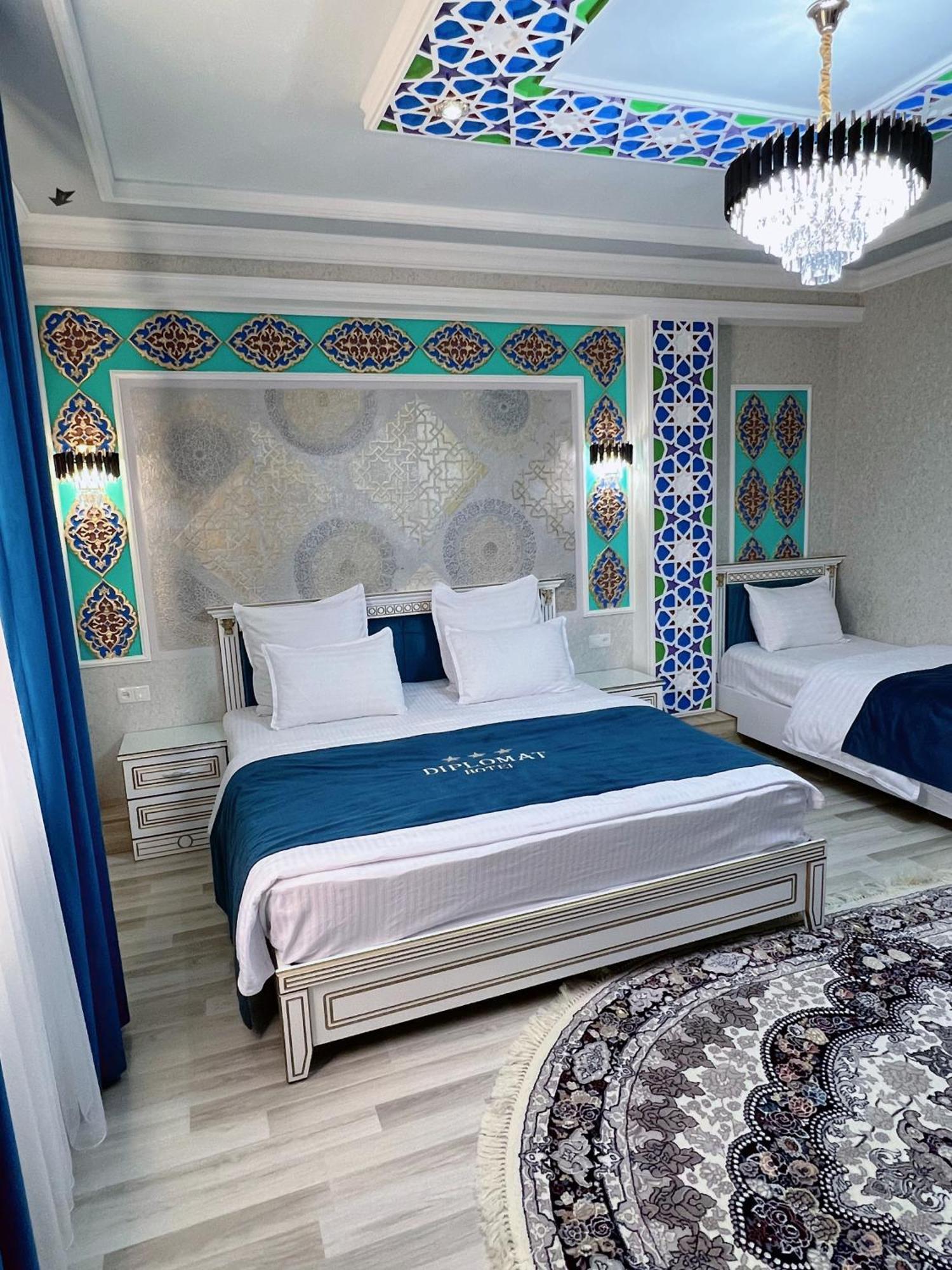 Diplomat Premium Hotel Samarkand Ngoại thất bức ảnh