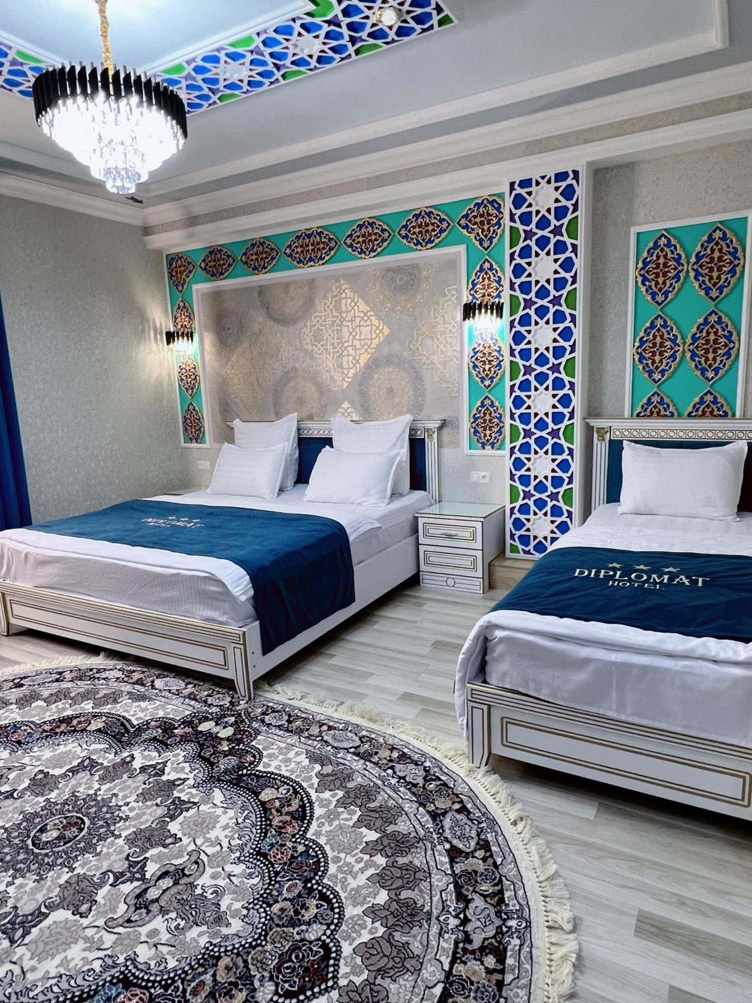 Diplomat Premium Hotel Samarkand Ngoại thất bức ảnh