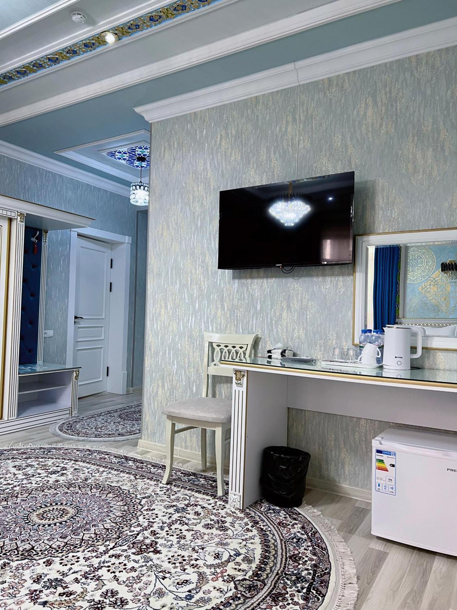 Diplomat Premium Hotel Samarkand Ngoại thất bức ảnh