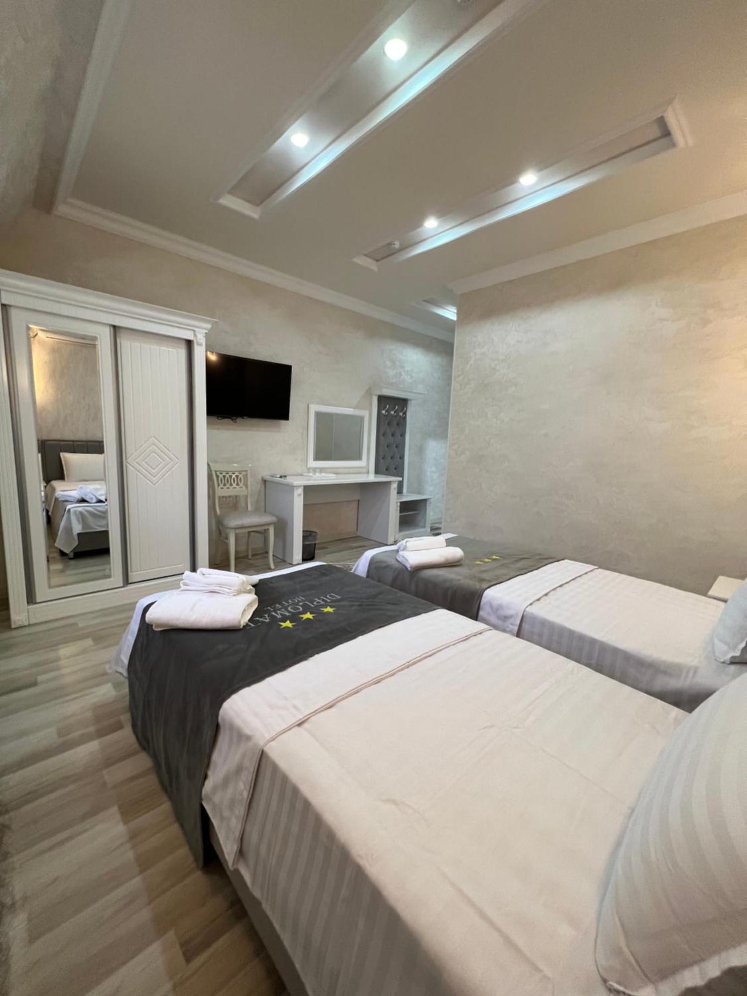 Diplomat Premium Hotel Samarkand Ngoại thất bức ảnh